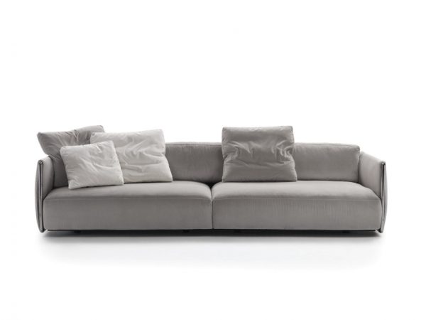 The minimalist Edmond Sofa by Carlo Colombo for Flexform in grey fabric - Front View