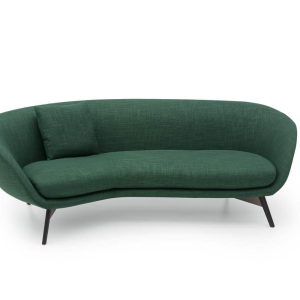 The Russel Sofa is the classic curve, reinvented by Rodolfo Dordoni for Minotti - Front View