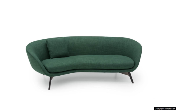 The Russel Sofa is the classic curve, reinvented by Rodolfo Dordoni for Minotti - Front View